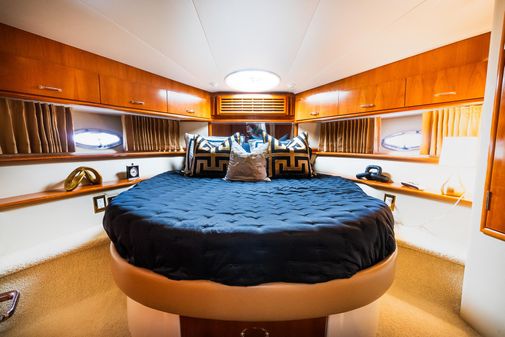 Carver 466 Motor Yacht image