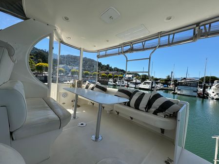 Cruisers-yachts 405-EXPRESS-MOTORYACHT image