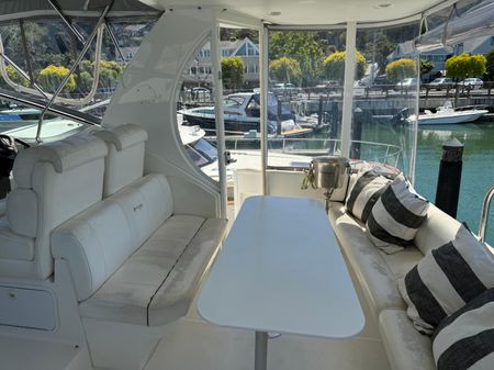 Cruisers-yachts 405-EXPRESS-MOTORYACHT image