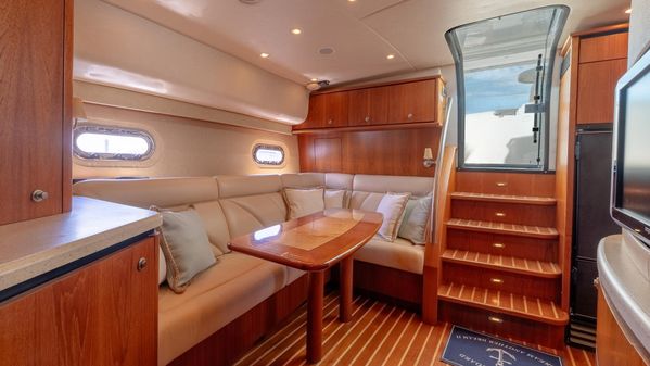 Tiara Yachts 4300 Sovran image