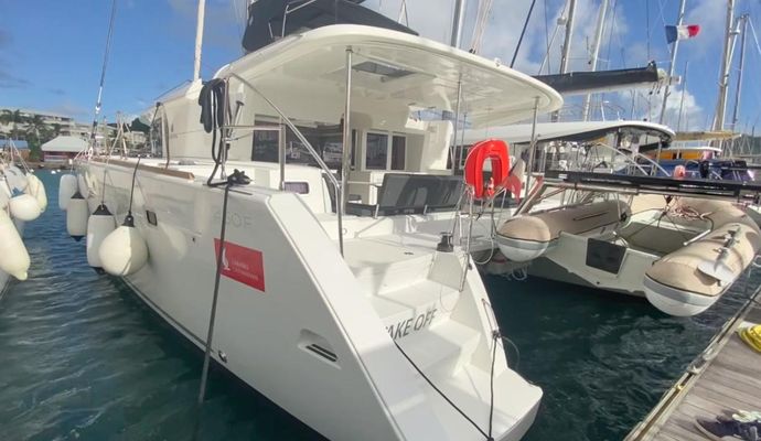 Lagoon 450 F - main image