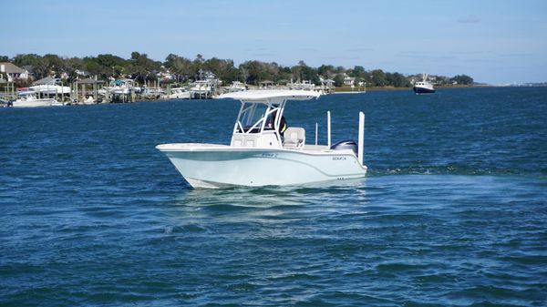 Sea Fox 228 Commander