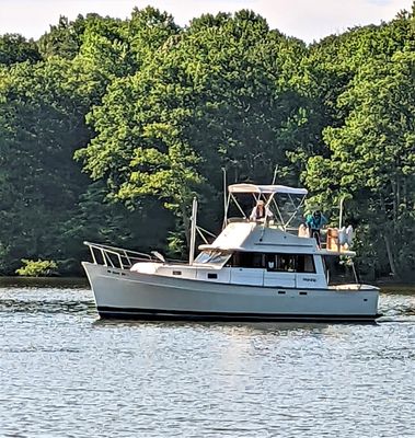 Mainship Trawler 34 - main image