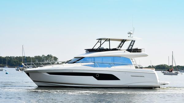 Prestige 520 Flybridge