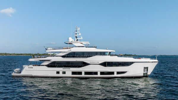 Gulf Craft Majesty 120