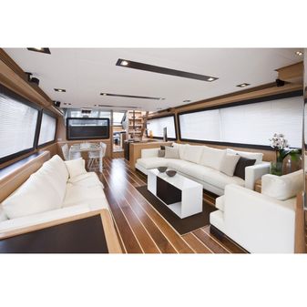 Ferretti Yachts 800 image