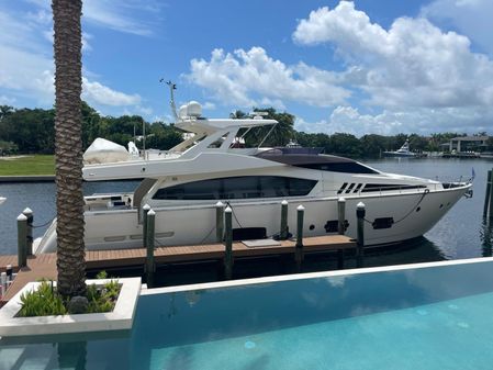 Ferretti Yachts 800 image