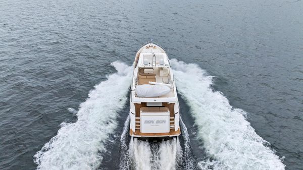 Ferretti Yachts 800 image