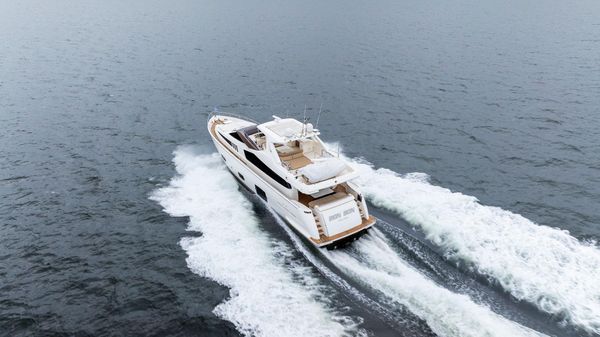 Ferretti Yachts 800 image