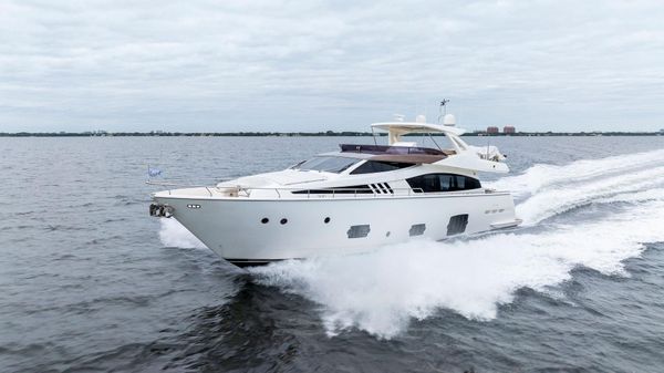 Ferretti Yachts 800 image