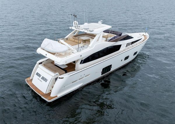 Ferretti Yachts 800 image