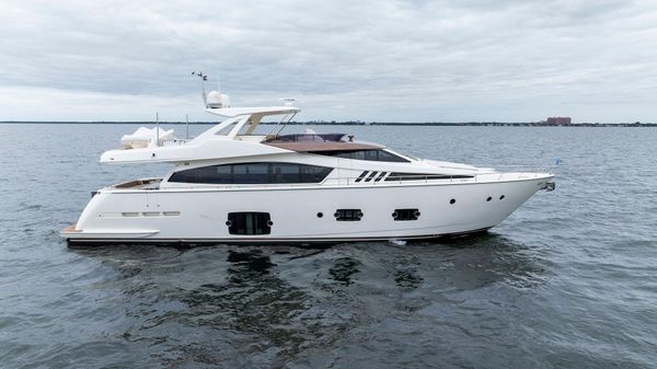 Ferretti Yachts 800 image