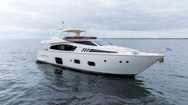 Ferretti Yachts 800 image