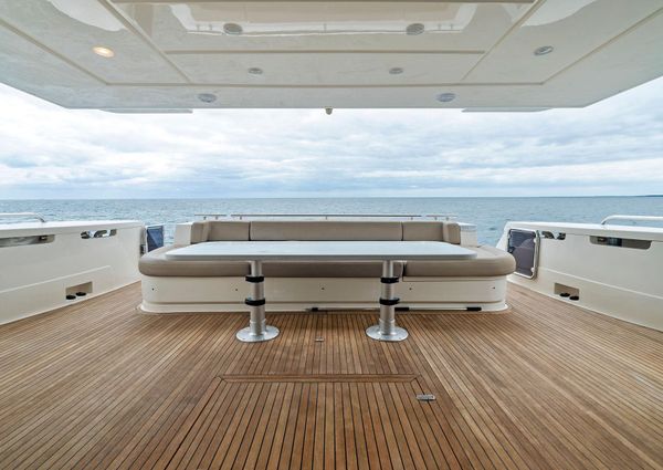 Ferretti Yachts 800 image