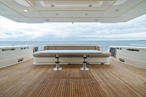 Ferretti Yachts 800 image