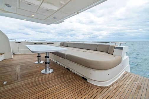 Ferretti Yachts 800 image