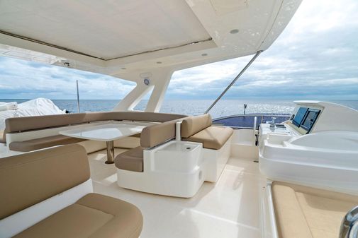 Ferretti Yachts 800 image