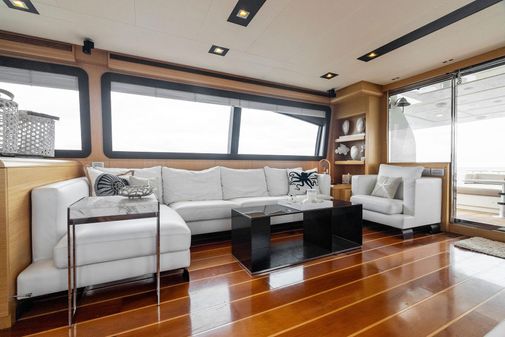 Ferretti Yachts 800 image