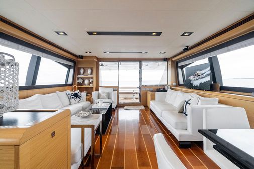 Ferretti Yachts 800 image