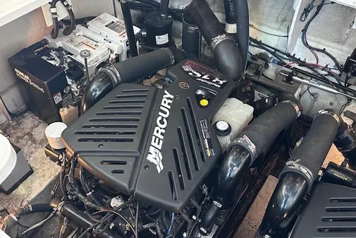 Sea Ray 340 Sundancer image