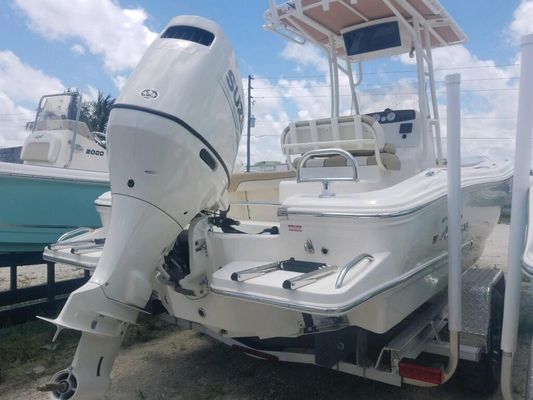 Pioneer 202 Sportfish - main image