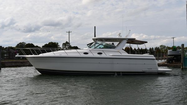 Tiara Yachts 4000 Express