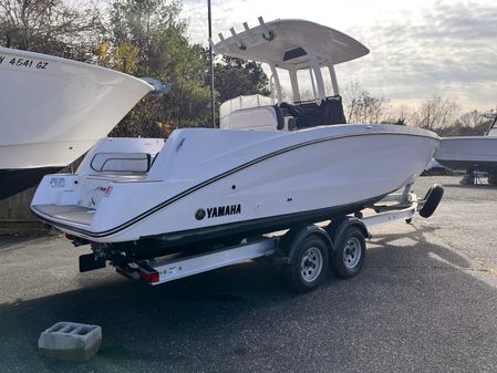 Yamaha Boats 252 FSH Sport image