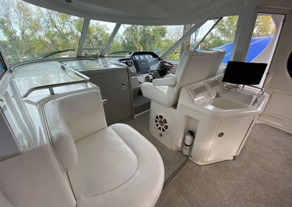 Sea Ray 40 Motor Yacht image