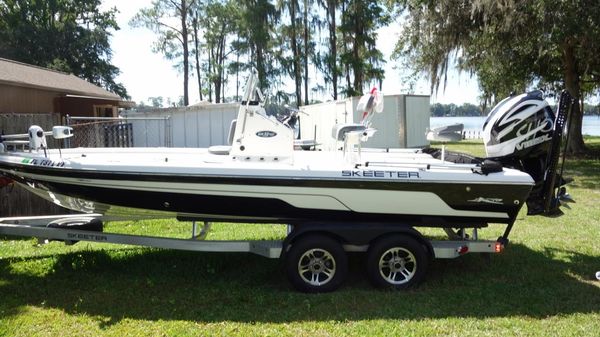 Skeeter ZX 22 Bay T