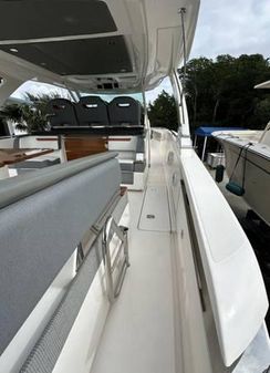 Tiara Yachts 38 LS image