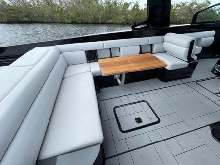 Aviara AV36 Outboard image