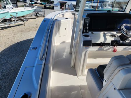 Robalo 302 image