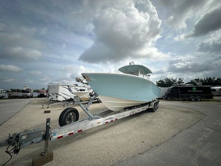 Cobia 350-CENTER-CONSOLE image