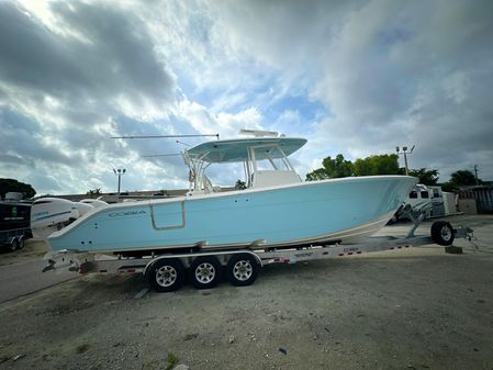 Cobia 350-CENTER-CONSOLE image