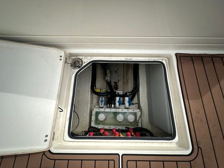 Cobia 350-CENTER-CONSOLE image