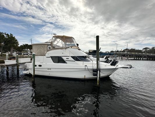 Silverton 392 Motor Yacht - main image