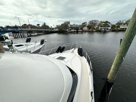 Silverton 392 Motor Yacht image