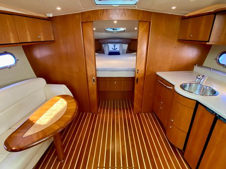 Tiara Yachts 3900 Sovran image