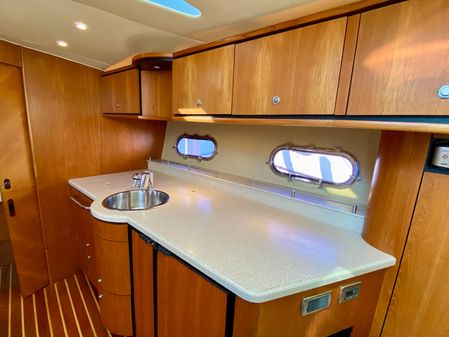 Tiara Yachts 3900 Sovran image