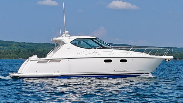 Tiara Yachts 3900 Sovran image