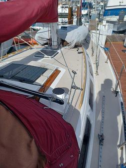 Catalina 36 image