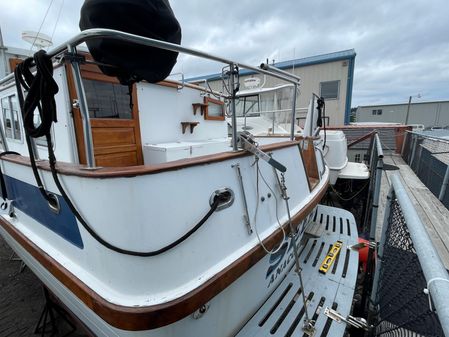 Sundowner-tug 32-TRAWLER image