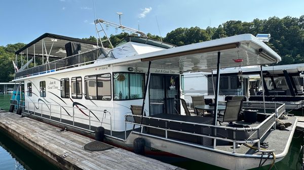 Stardust Cruisers Houseboat 