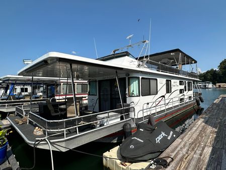 Stardust-cruisers HOUSEBOAT image