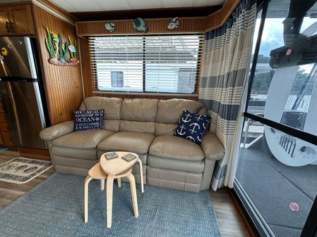 Stardust-cruisers HOUSEBOAT image