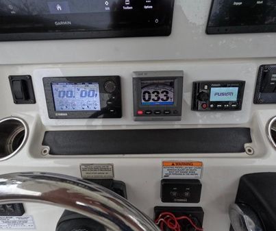 Regulator 34 Center Console image