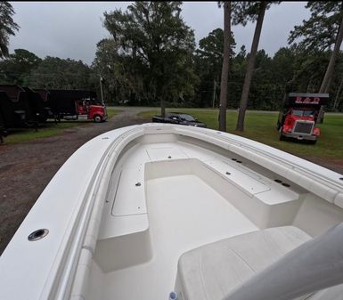 Regulator 34 Center Console image