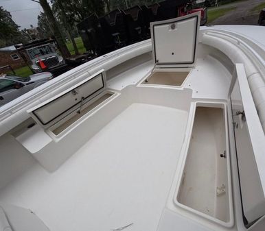 Regulator 34 Center Console image