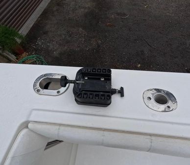 Regulator 34 Center Console image