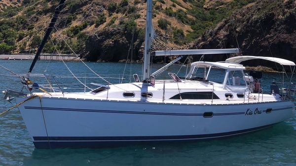 Catalina 385 